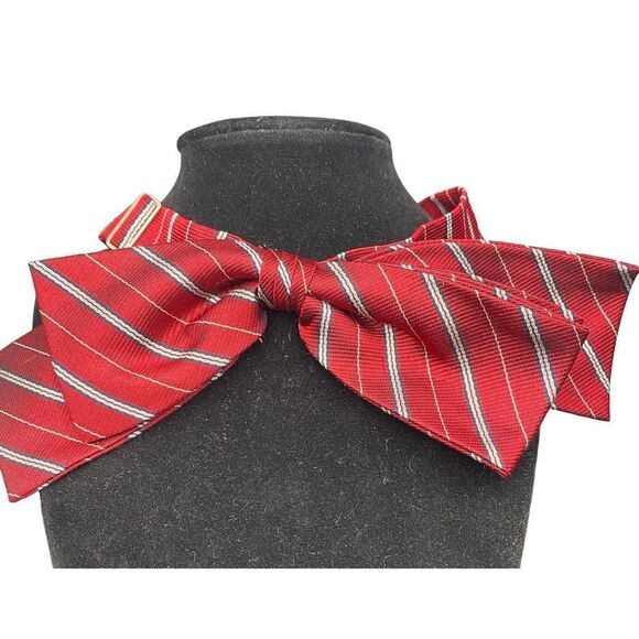 Red bow tie with white black stripes adjustable - Picture 1 of 5